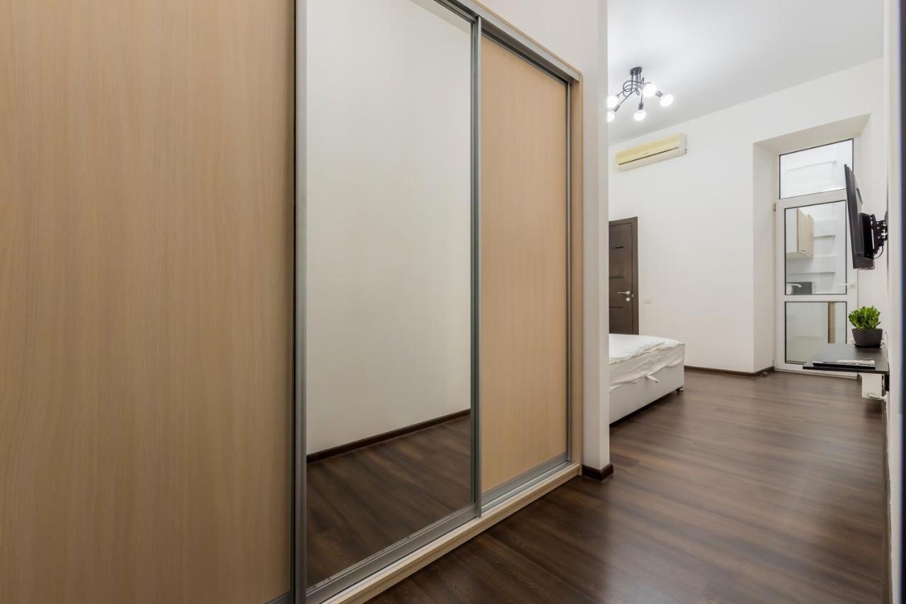 Rv Old City Apartment Velyka Vasylkivska 28,Self Check-In 24Х7 Kiev Bagian luar foto